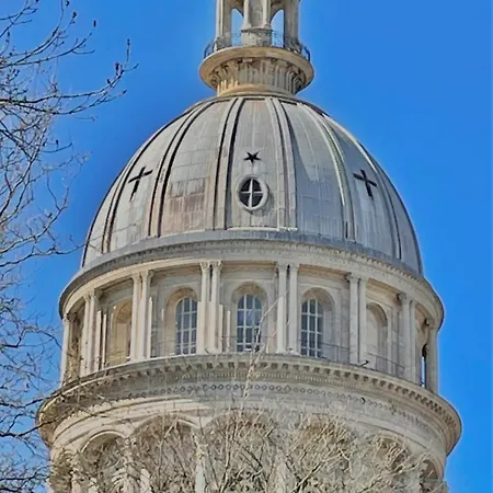 Apartment Au Balcon De La Basilique