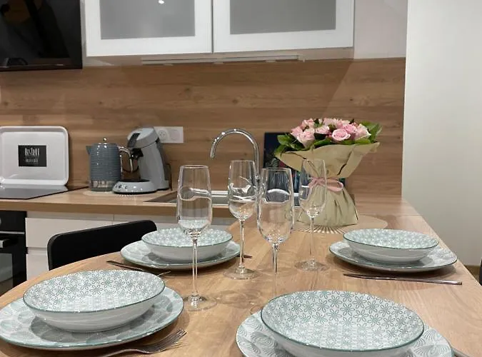 Au Balcon De La Basilique